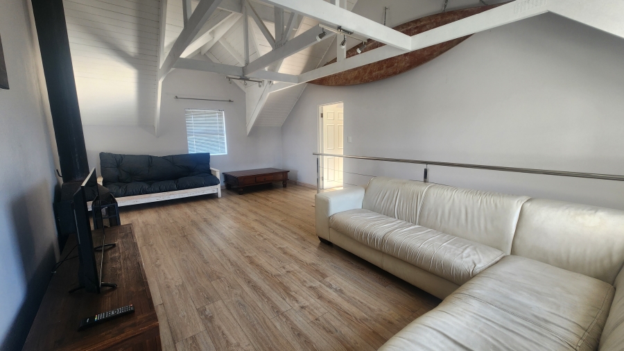 4 Bedroom Property for Sale in Westcliff Western Cape